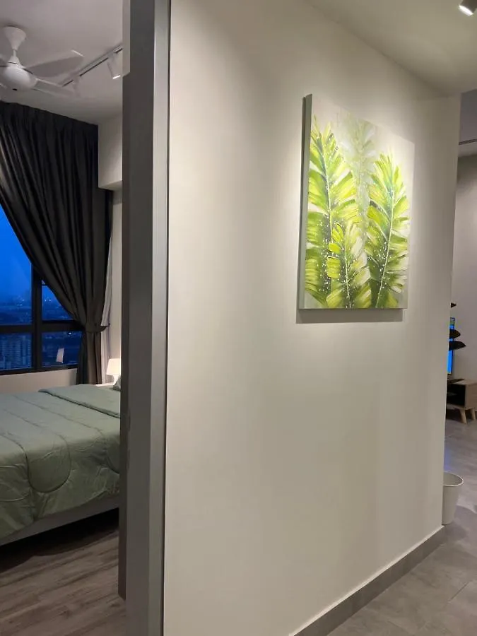 Millerz Square 3 Bedroom Near Old Klang Road Mid Valley Beautiful Night View Κουάλα Λουμπούρ 0*,  Μαλαισία