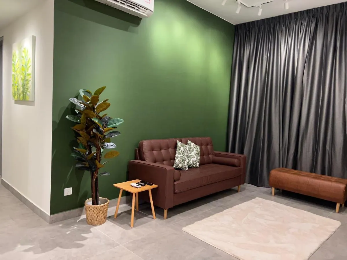 Millerz Square 3 Bedroom Near Old Klang Road Mid Valley Beautiful Night View Kuala Lumpur 0*,  Malaysia
