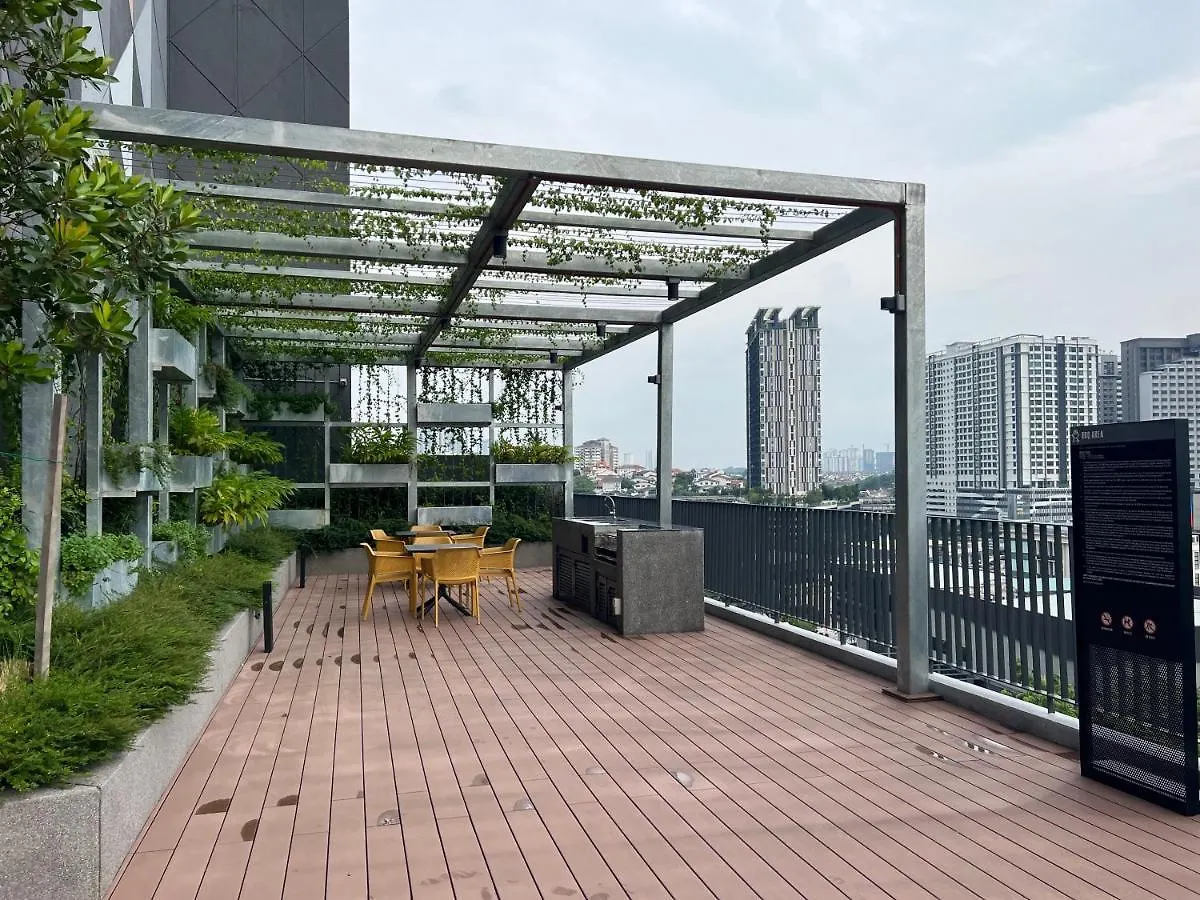 Apartment Millerz Square 3 Bedroom Near Old Klang Road Mid Valley Beautiful Night View Kuala Lumpur